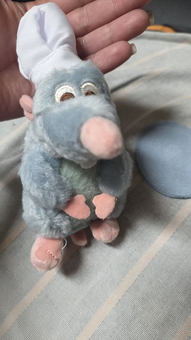 Peluche ratatuille com iman