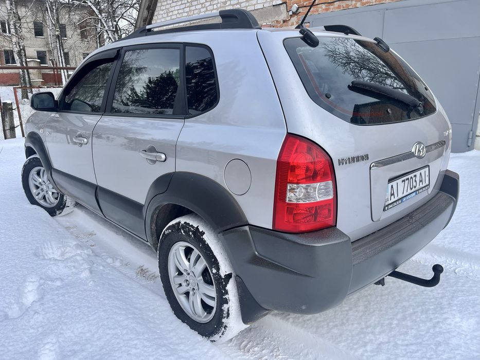 HYUNDAI Tucson 4*4. 2.0бензин! 2006год.