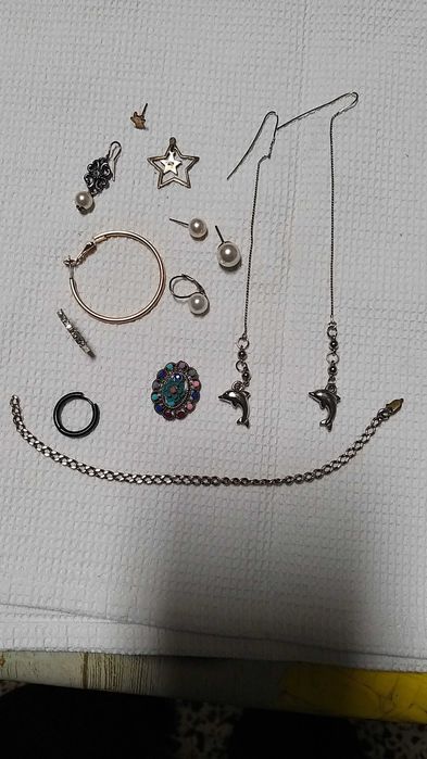 brincos e pingentes vários