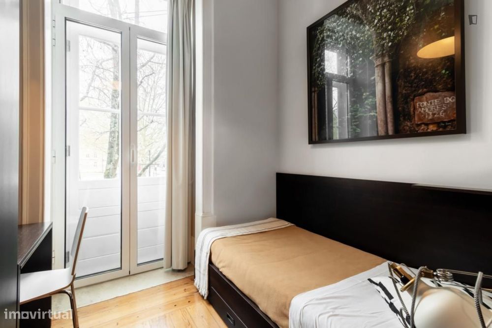 Quarto - localizado em Alta Universitária Coimbra