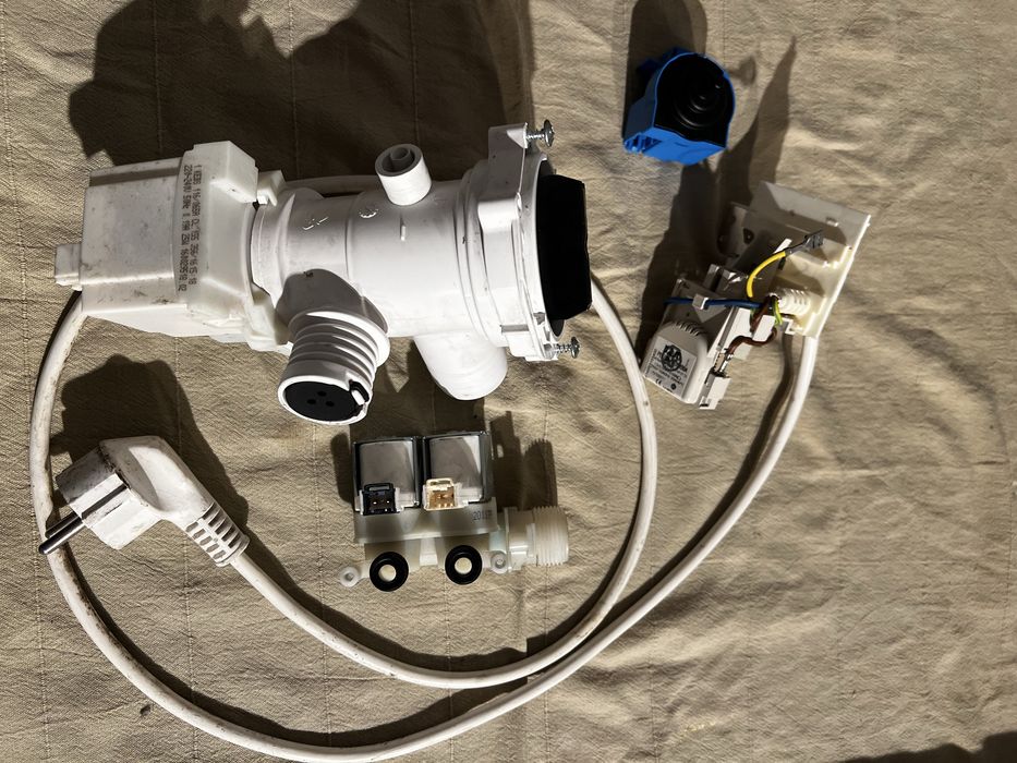 Peças MLR Indesit BWE81284