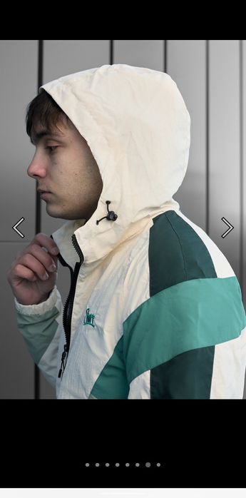Вітровка Staff .
