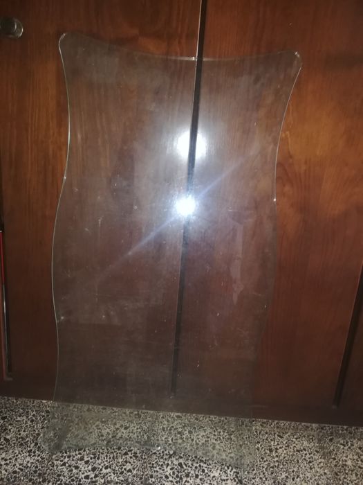Mesa de apoio para salinha.