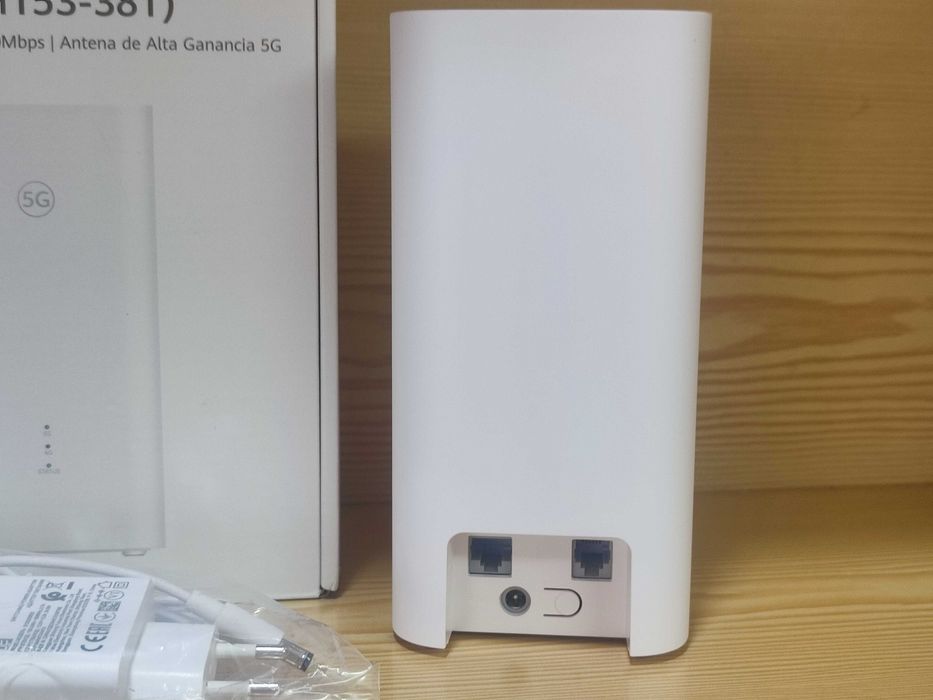Flybox 5G (Huawei H153-381) Router SIM Roteador