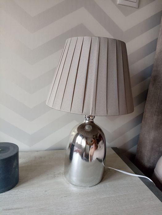 Candeeiros de cabeceira cinzento