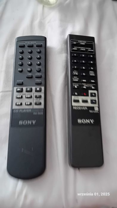 Wieża Sony z głośnikami