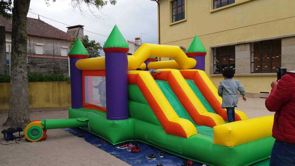 Aluguer - Insuflável - ESCORREGAS DOUBLESLIDE