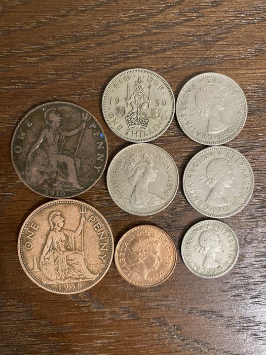 Продам англійські старовинні монети