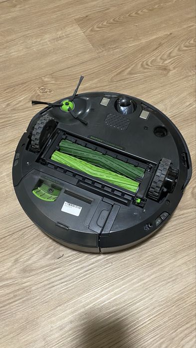 Roomba iRobot J7+