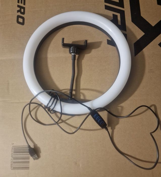 Lampa na stojaku