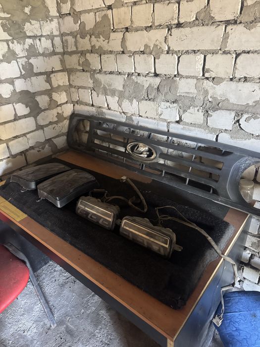 Продам задні стопи нива