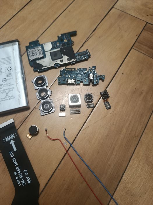 Samsung M34 5g   8/128 по запчастинам