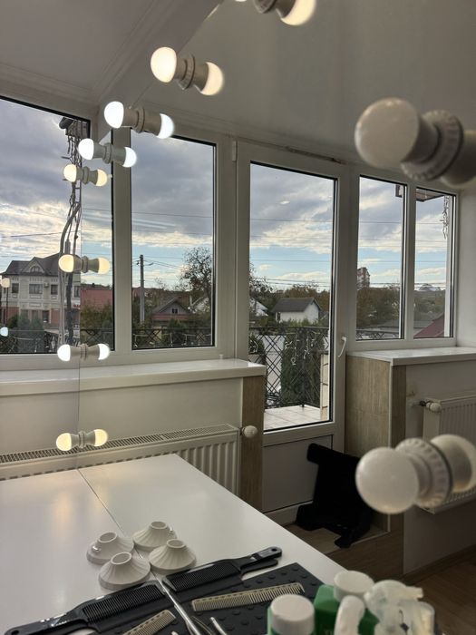 Дзверкало з підсвіткою та тумбою б/у