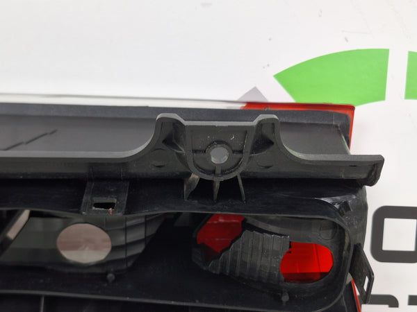 Farol Traseiro Direito Ford Transit