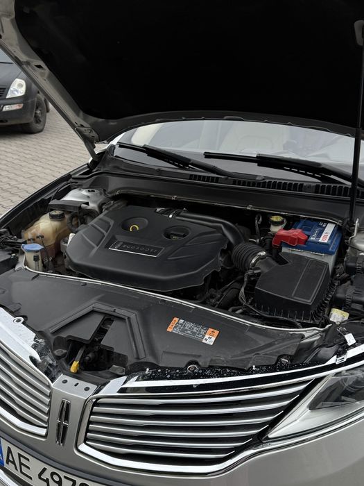 Продам авто Lincoln MKZ