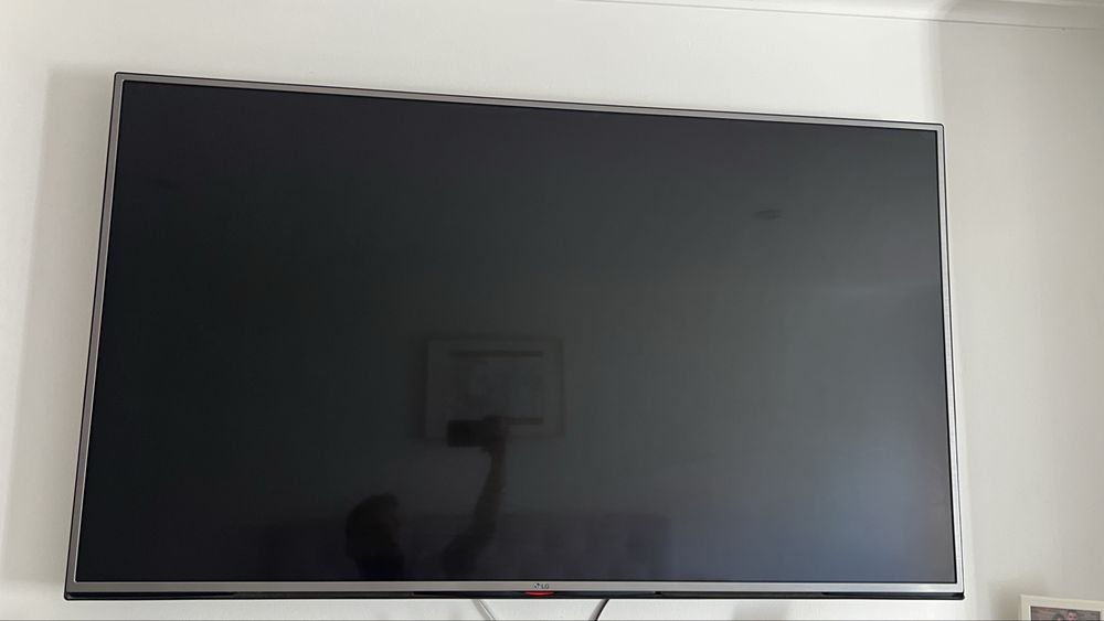 TV LG 55” c/ avaria