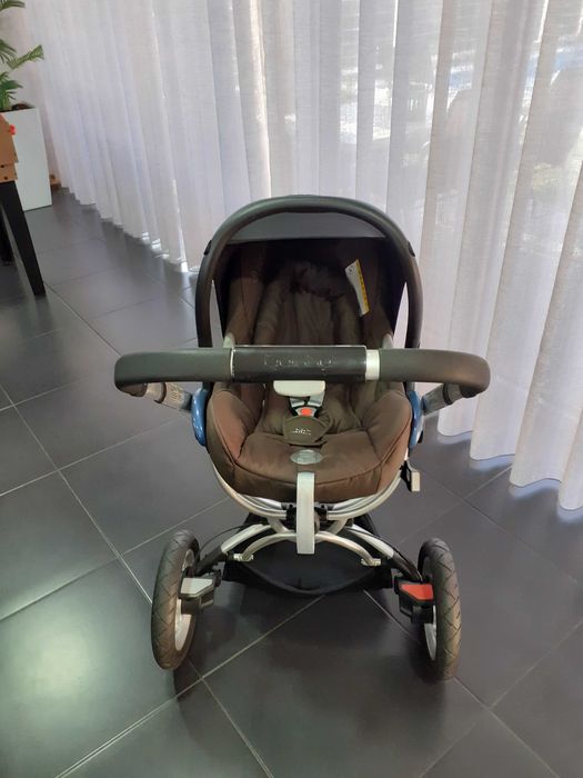 Carrinho e Ovo de bebé da Quinny