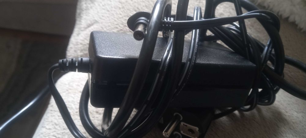 Zasilacz Delta Electronics 48V 0,375A kabel zasilający