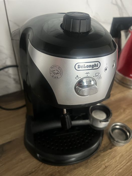 Кавоварка рожкова Delonghi