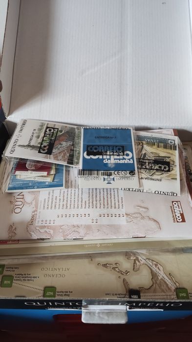 Jogo de tabuleiro "Quinto Império"