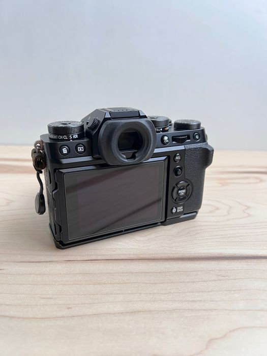 Fujifilm X-T5 (Black) C/ Garantia e Extras