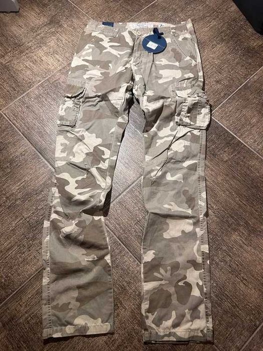 Calça cargo camuflado