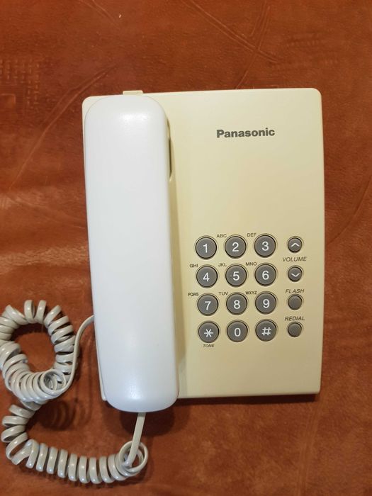 Проводовий телефонний апарат PANASONIC KX-TS2350RUW