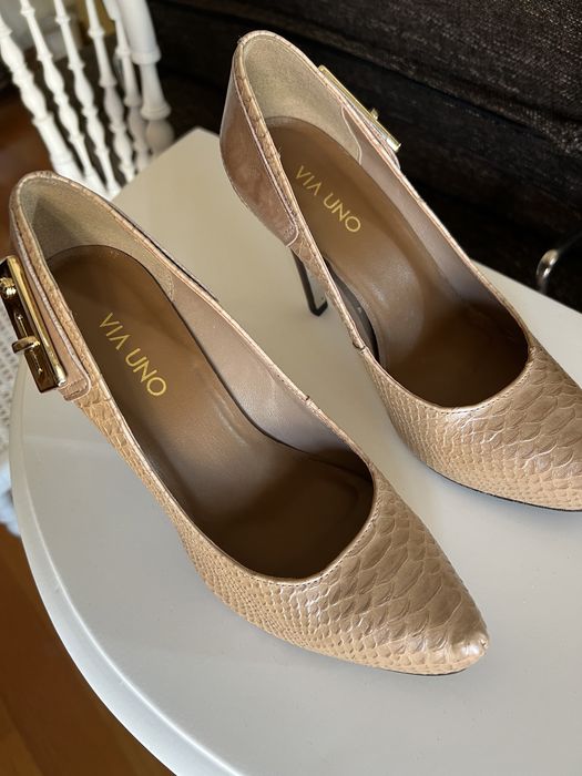 Sapatos salto alto, pele crocodilo, tamanho 37