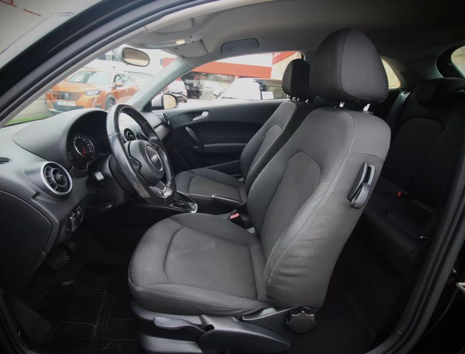Audi A1 1.6 TDI Advance S-Tronic