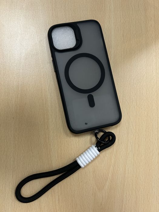 Etui Force Case z MagSafe z  ramką iPhone 14