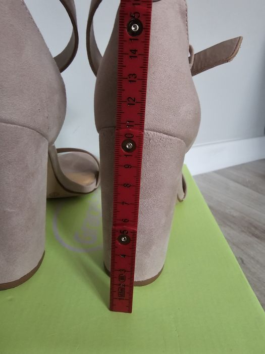 Sandałki Deichmann Graceland różowe na obcasie sandały