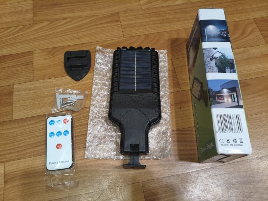 Уличный фонарь на солнечной батарее для дачи, дома
