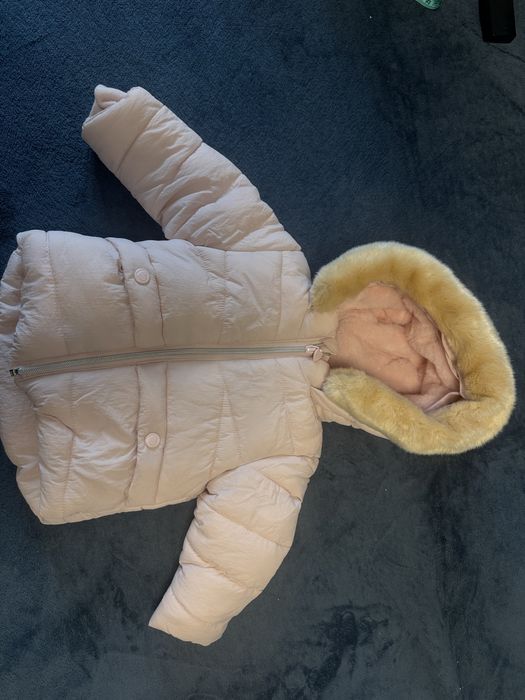 Курточка зима р,74  дуже тепленька ,одягали один раз