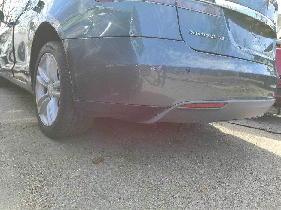 Задній бампер у зборі під 4 парктроніки Tesla model S (12-16)