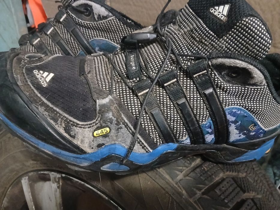 Продам кроссовки  ADIDAS