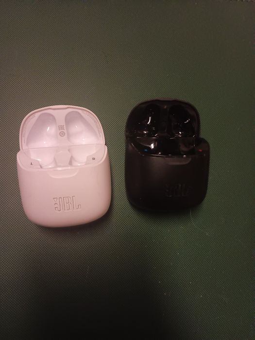 Etui ładujące do słuchawek JBL 220 i 225 tws