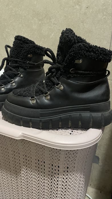 Ботінки 39 розмір