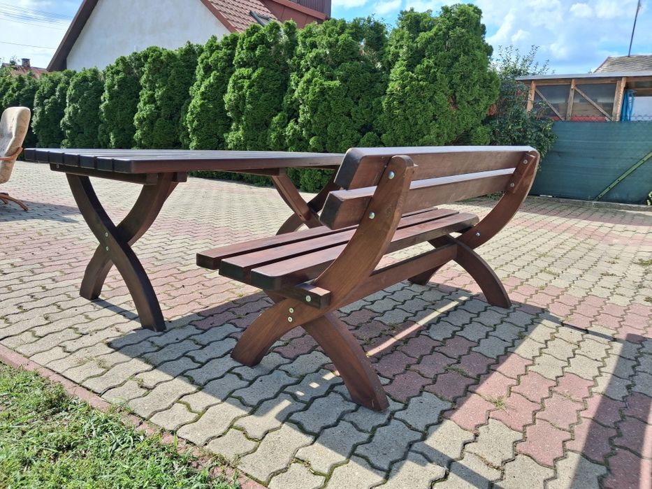 Sprzedam stół ogrodowy i ławkę ogrodową modrzew bardzo solidna producent Natura Bełżec