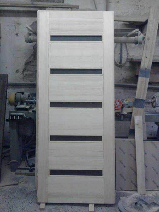 Міжкімнатні дерев'яні двері під замовлення