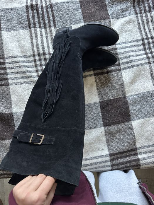 Botas altas em camurça