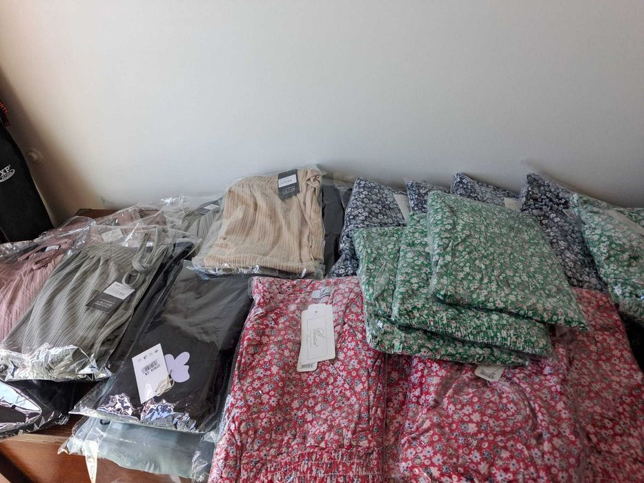 Lote de Roupa feminina