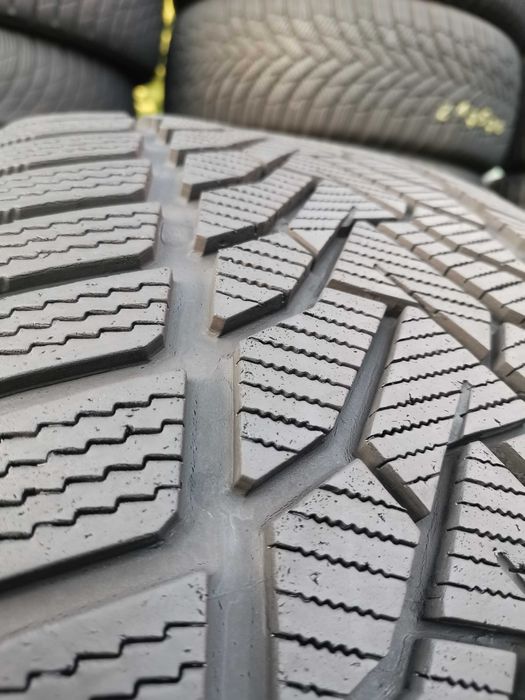 zima 245/45/18 Uniroyal WinterExpert XL 2szt