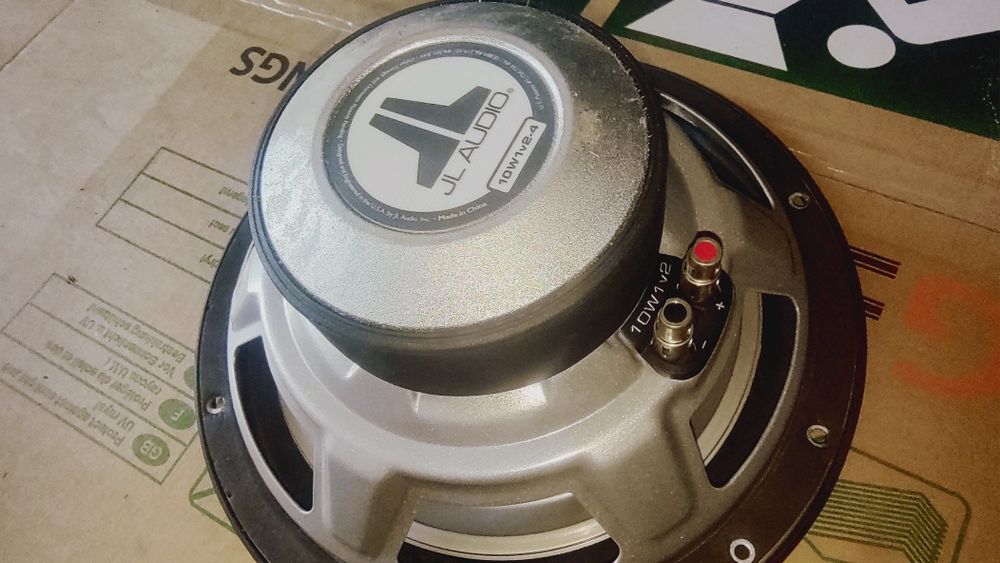 JL AUDIO 10W1  V2. 4