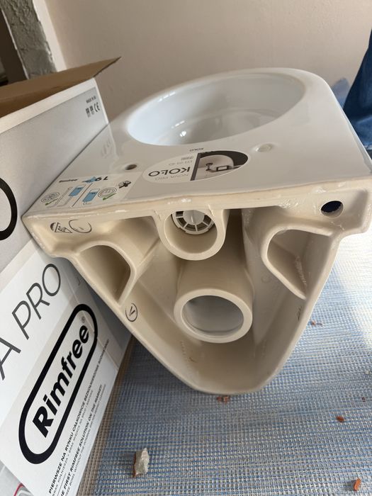 Унітаз безобідковий Kolo Nova Pro Rimfree