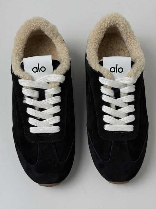 Кеди зимові кросівки на хутрі ало йога alo yoga