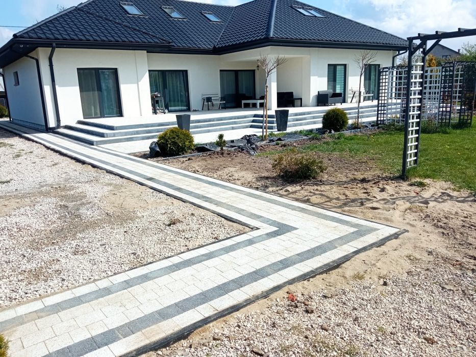 Układanie kostki brukowej , brukarstwo , minikoparka , prace ziemne