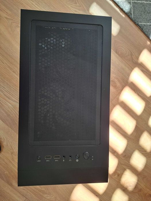 PC Gaming (AMD Ryzen R9 5950X, AMD Radeon 6750XT, 32GB DDR4)