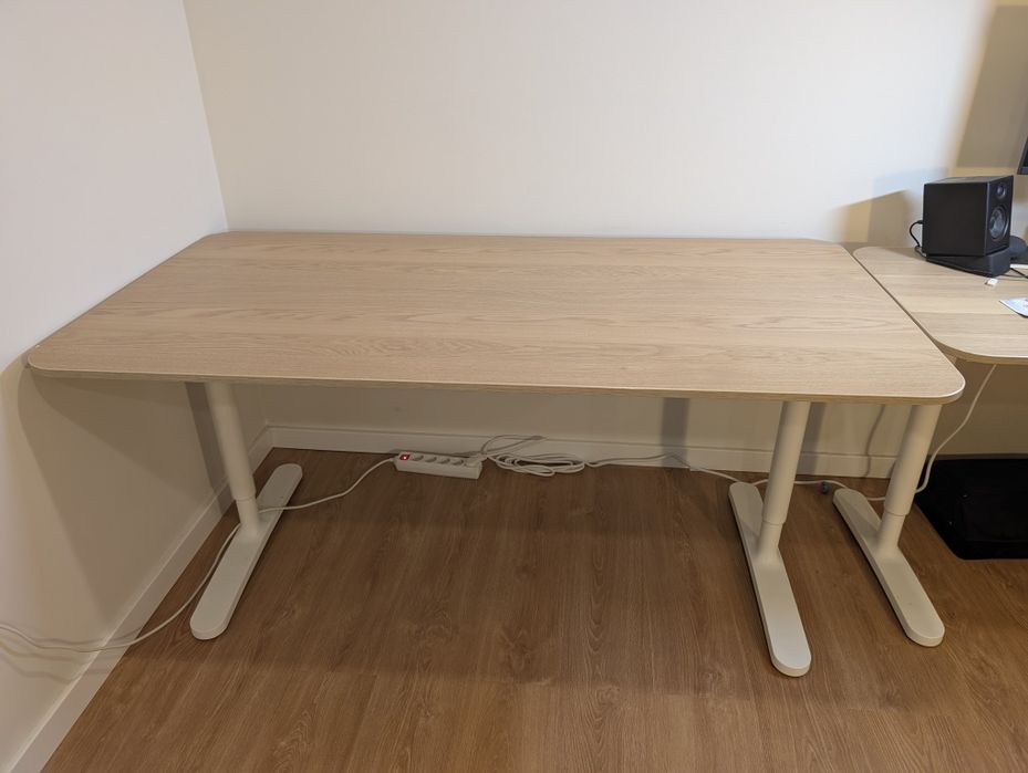 Secretária IKEA Bekant 160*80cm