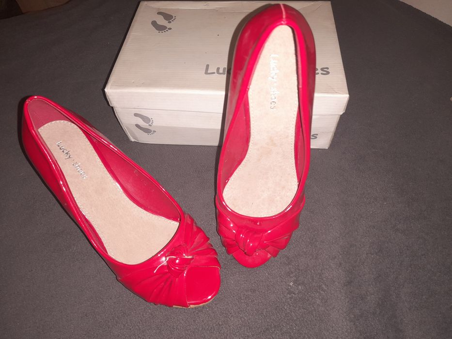 Buty na koturnie rozmiar 38