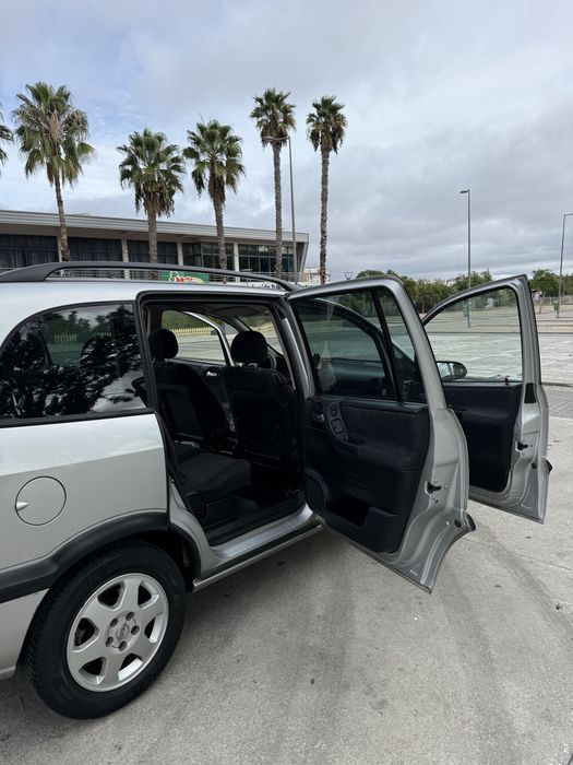 Vendo carrinha zafira 2.0 barata — photo 5